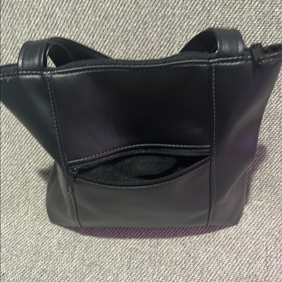 Red and Black Shoulder Bag - Picture 4 of 15